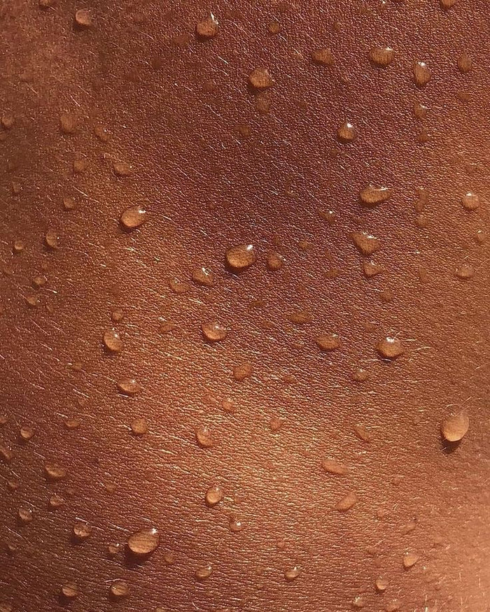 SILKY SKIN FEEL